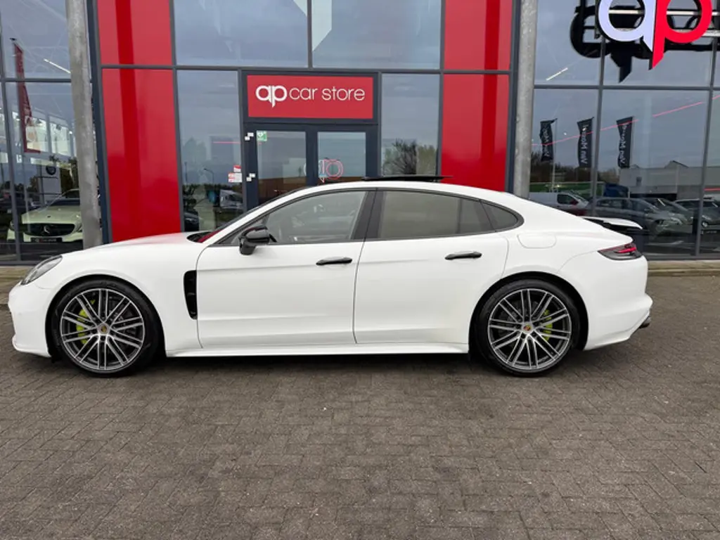 Porsche Panamera 2