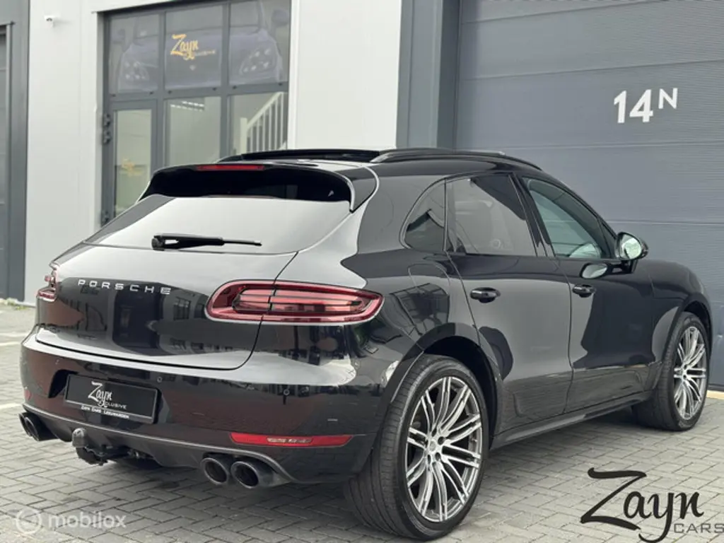 Porsche Macan 2