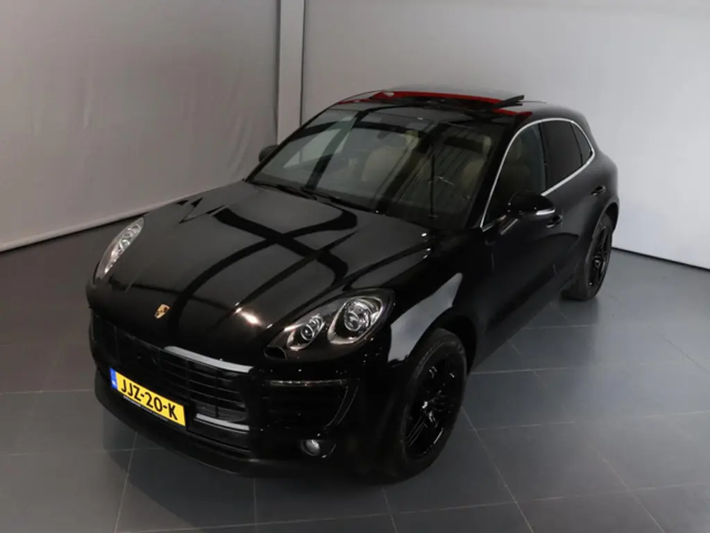 Porsche Macan 3