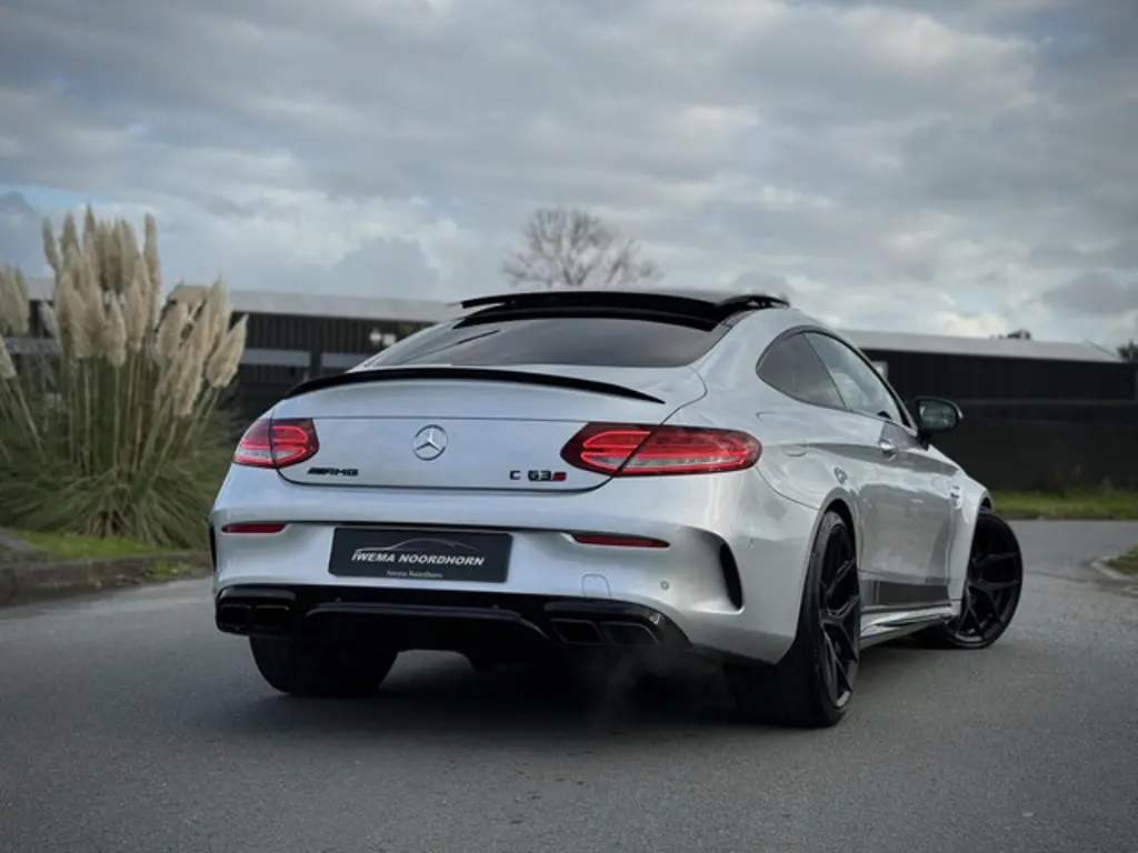 Mercedes-Benz C-Klasse 2