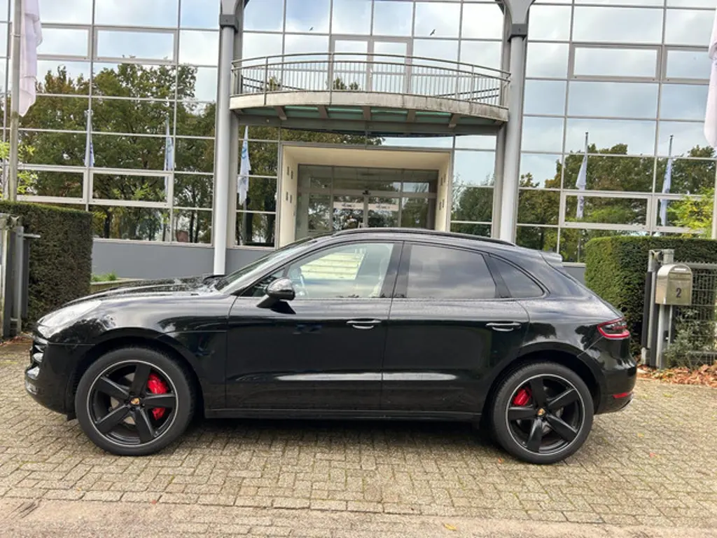 Porsche Macan 2