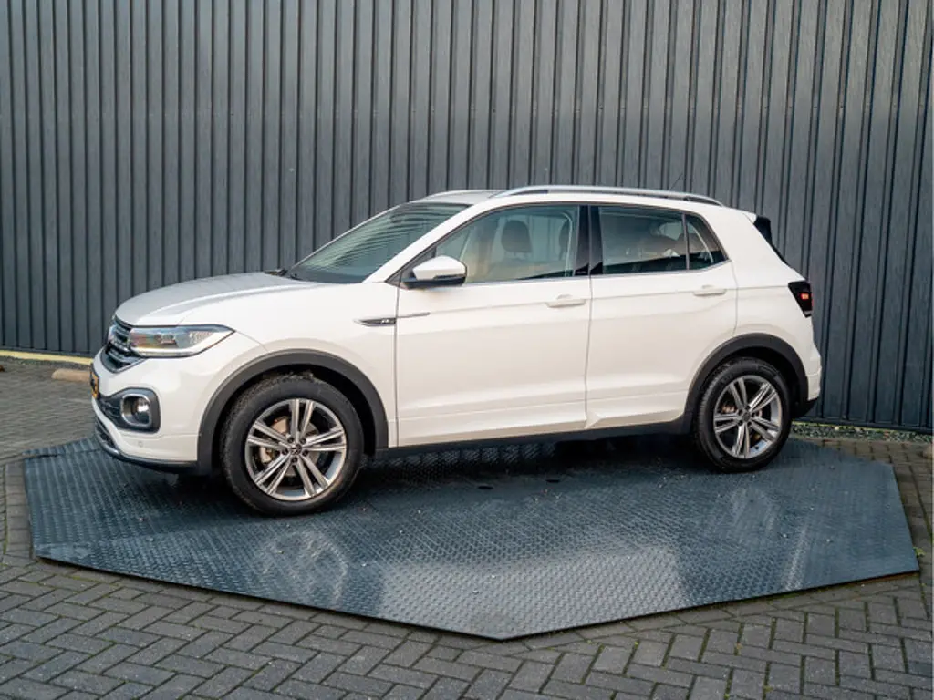 Volkswagen T-Cross 2