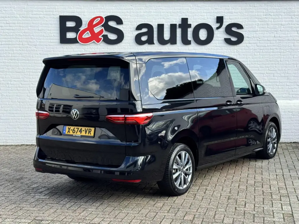 Volkswagen Multivan 2