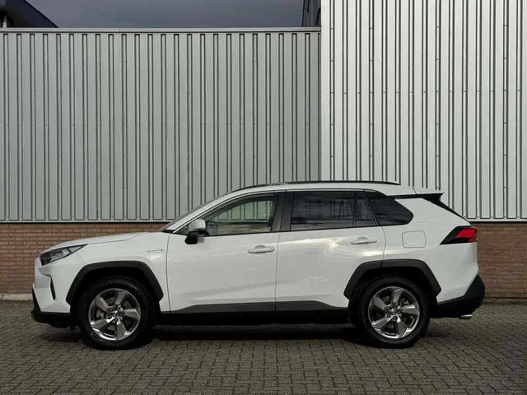 Toyota RAV4 2