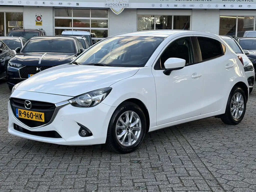 Mazda 2 2