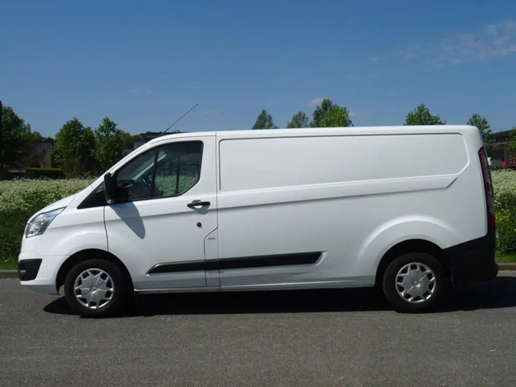 Ford Transit Custom 2