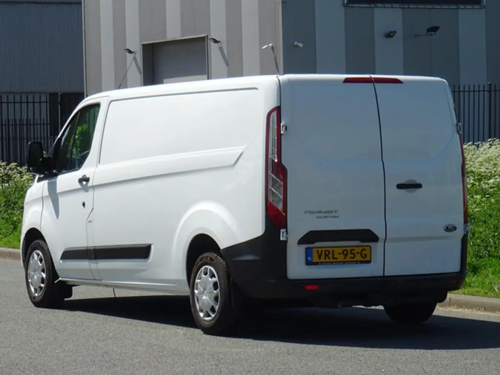Ford Transit Custom 3
