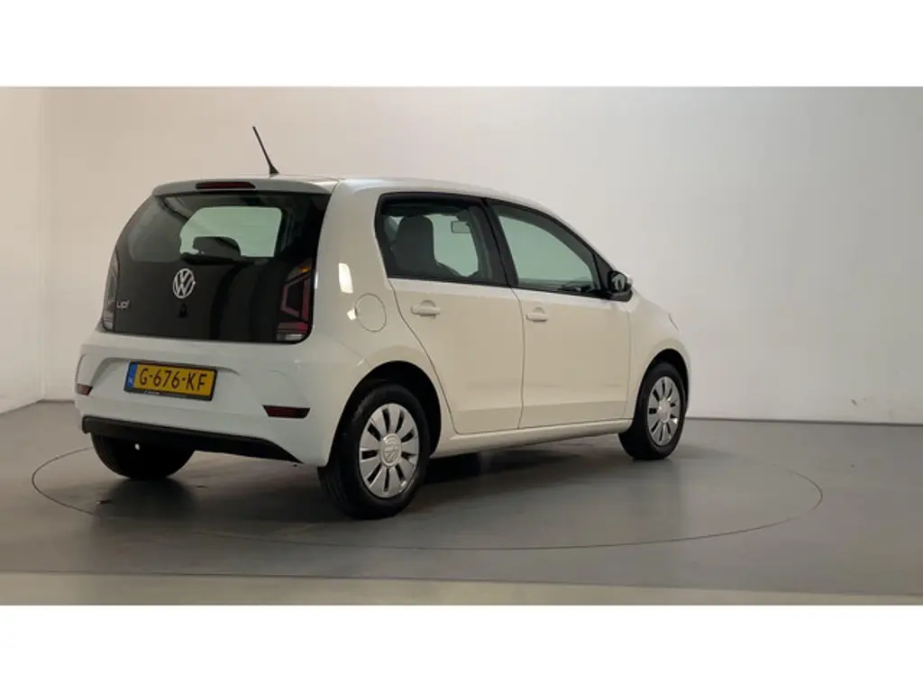 Volkswagen up! 3