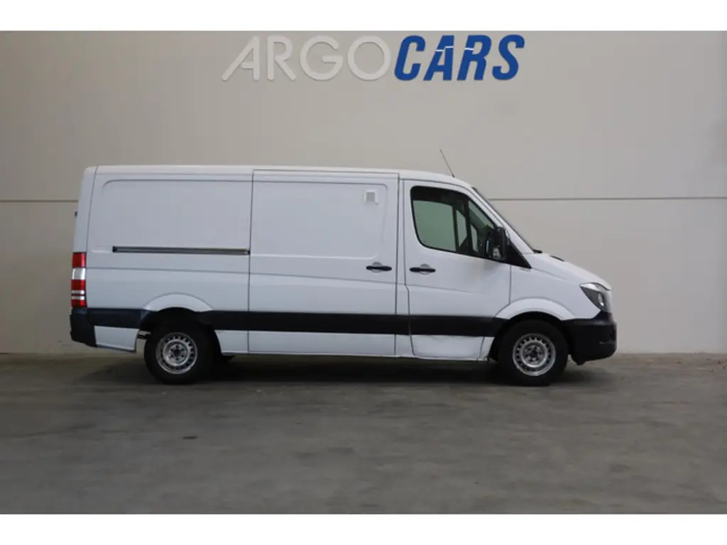 Mercedes-Benz Sprinter 2