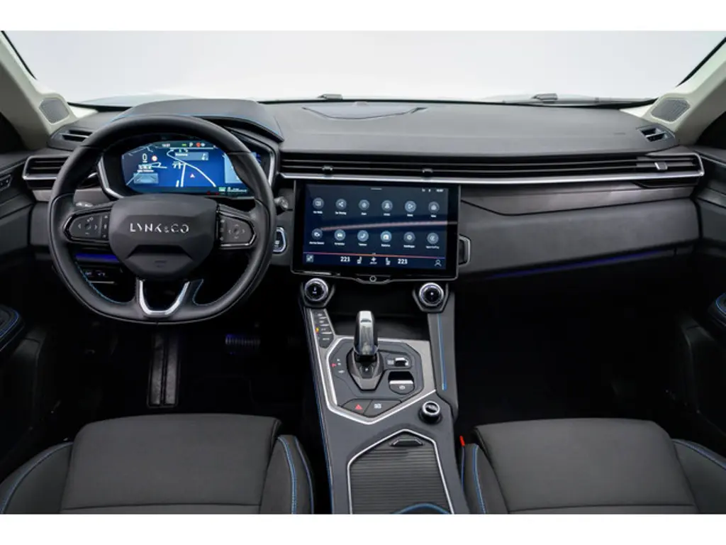 Lynk & Co 01 2
