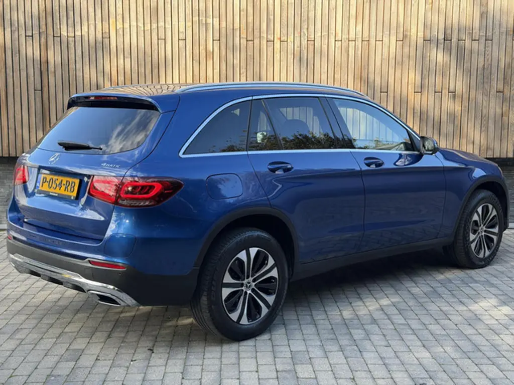 Mercedes-Benz GLC 2