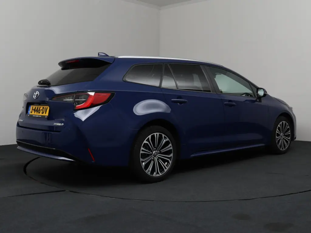 Toyota Corolla Touring Sports 2