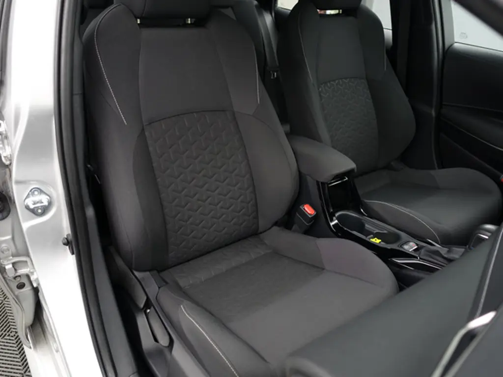 Toyota Corolla Touring Sports 3