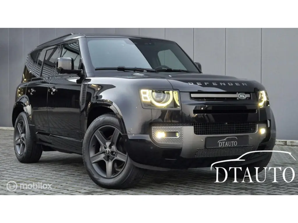 Land Rover Defender 2