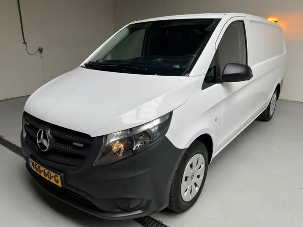 Mercedes-Benz Vito 3