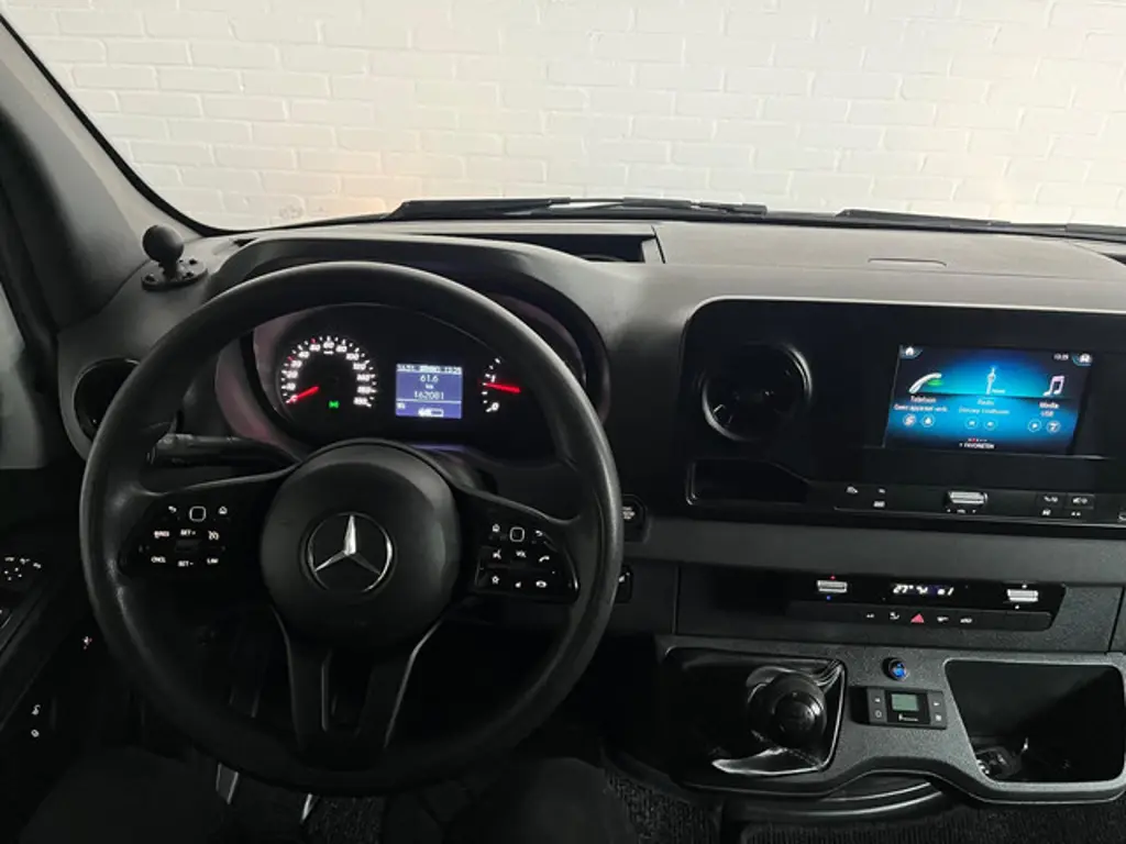 Mercedes-Benz Sprinter 3