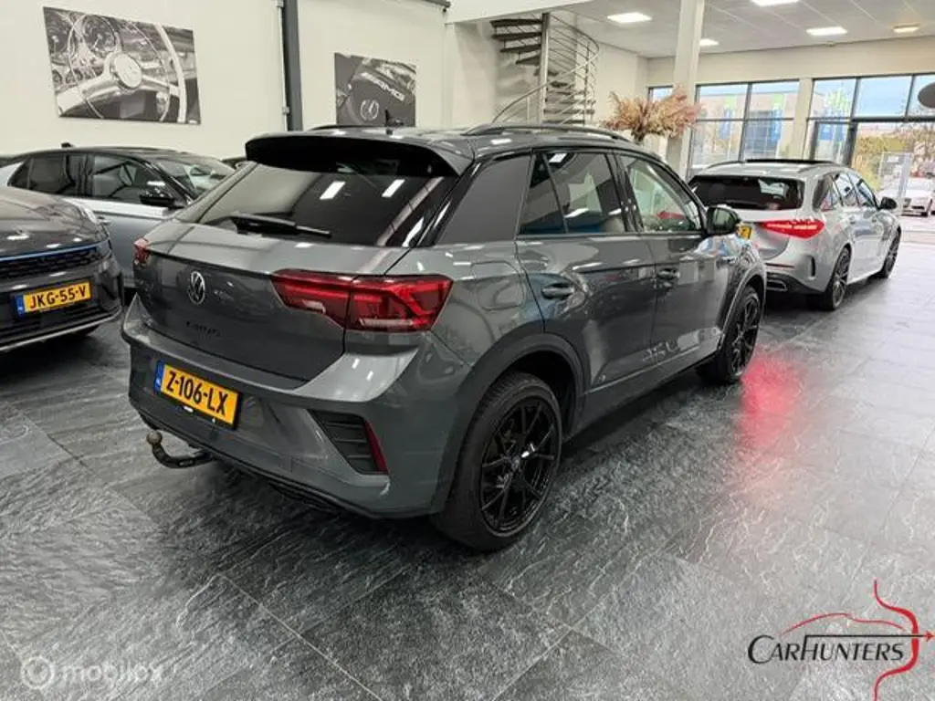 Volkswagen T-Roc 3