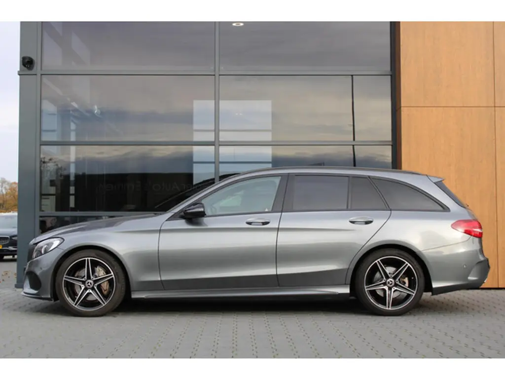 Mercedes-Benz C-Klasse 2