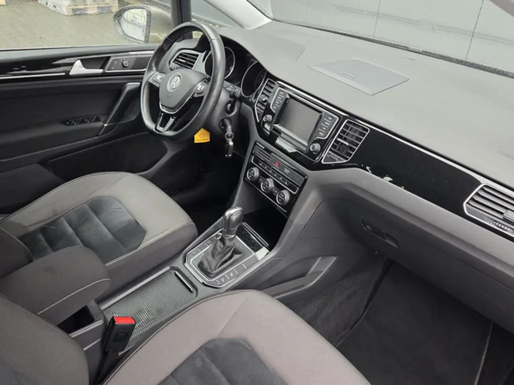 Volkswagen Golf Sportsvan 2