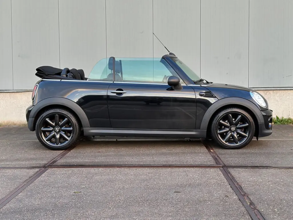 MINI One Cabrio 3
