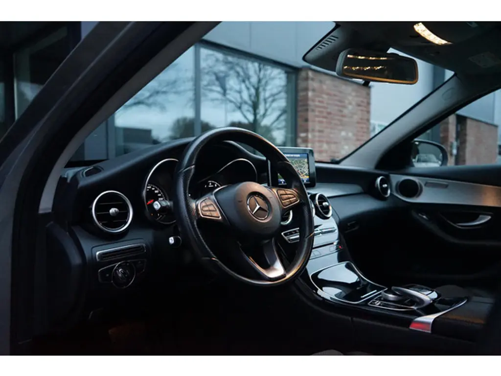 Mercedes-Benz C-Klasse 2