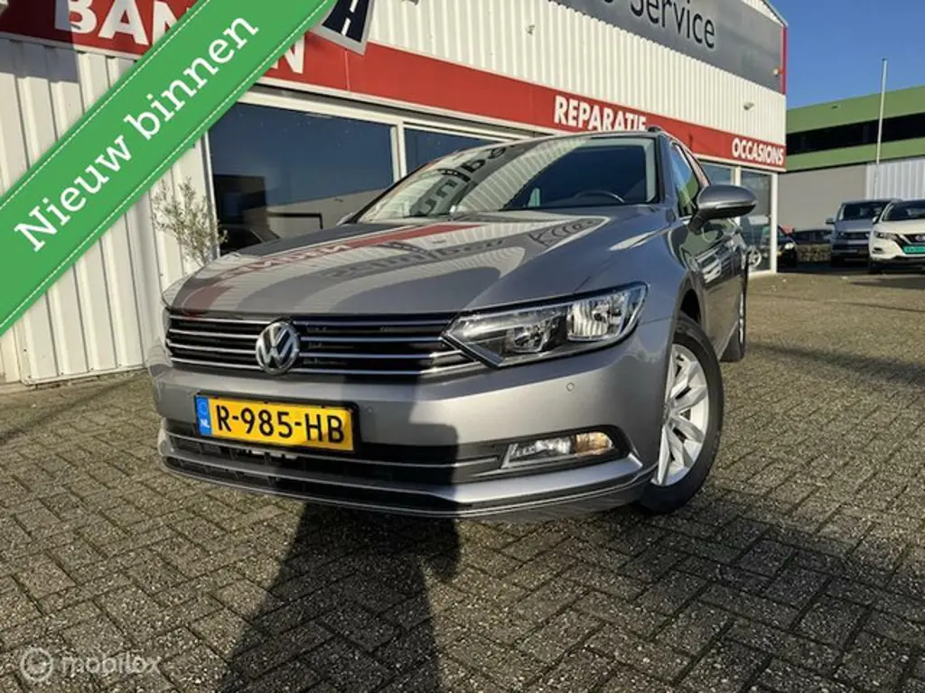 Volkswagen Passat 2