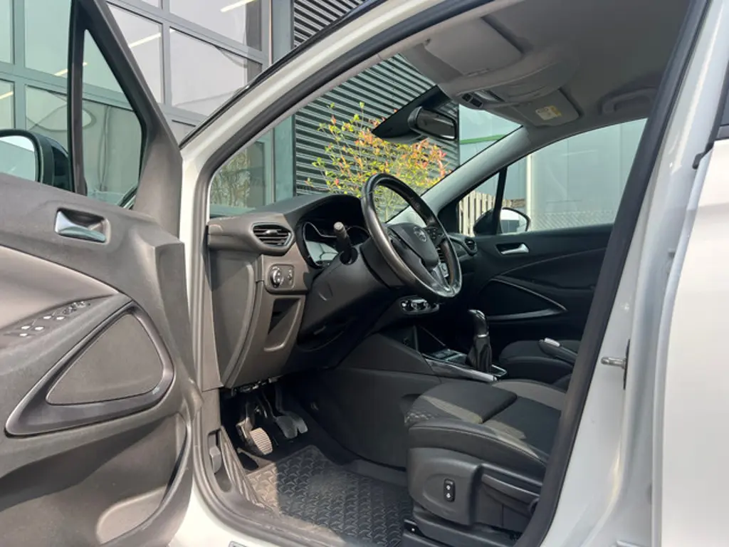 Opel Crossland X 2