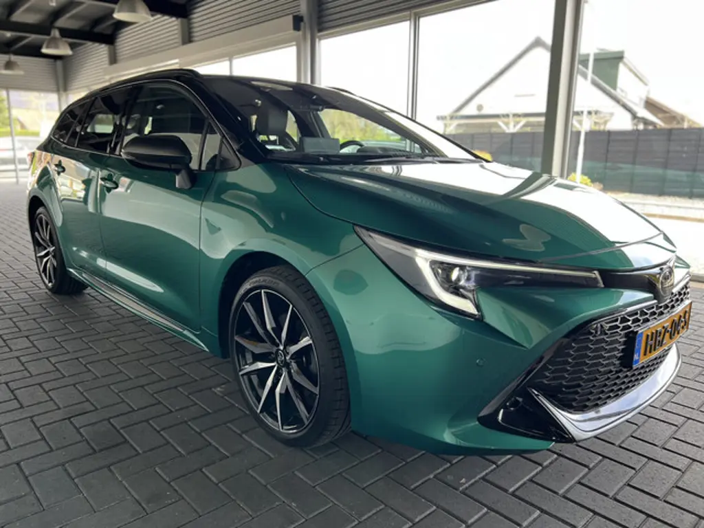 Toyota Corolla Touring Sports 2