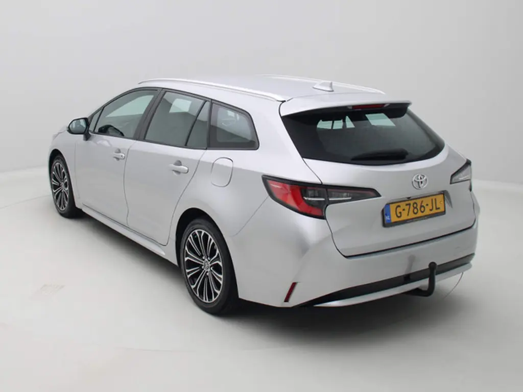 Toyota Corolla Touring Sports 3