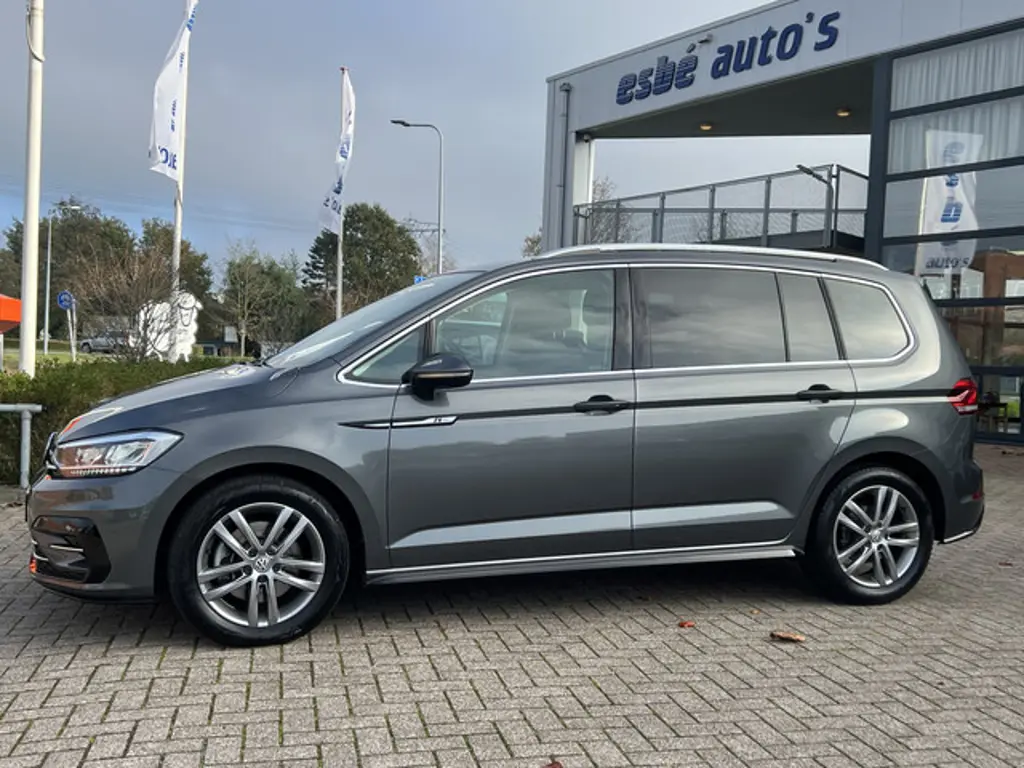 Volkswagen Touran 2