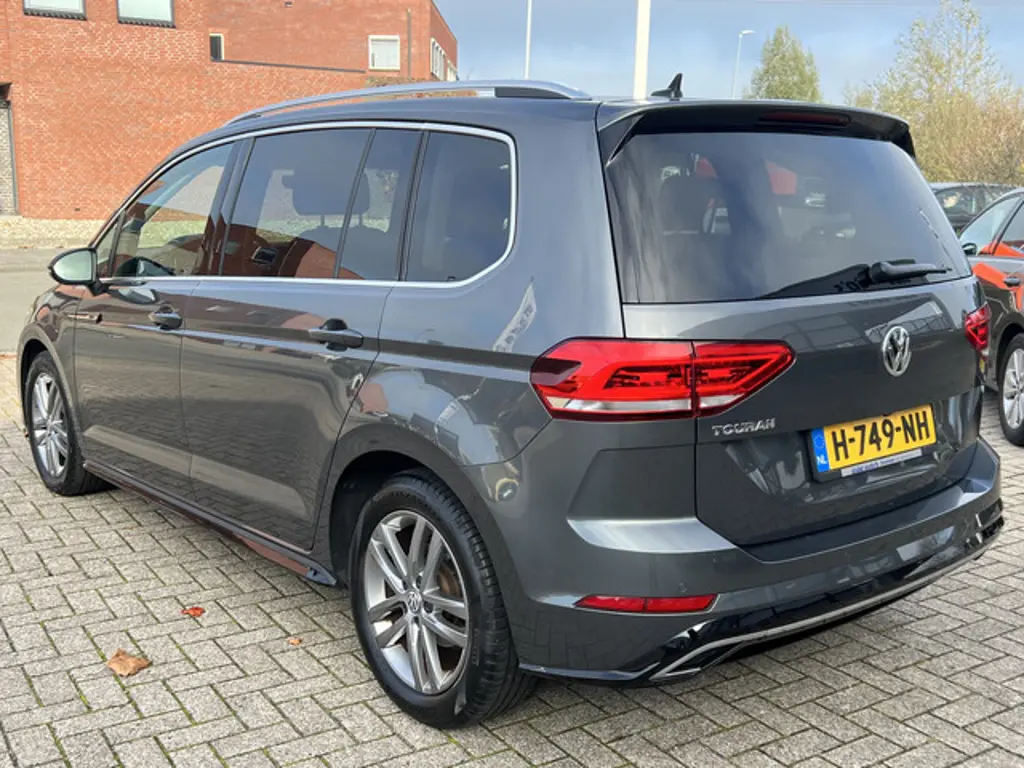 Volkswagen Touran 3