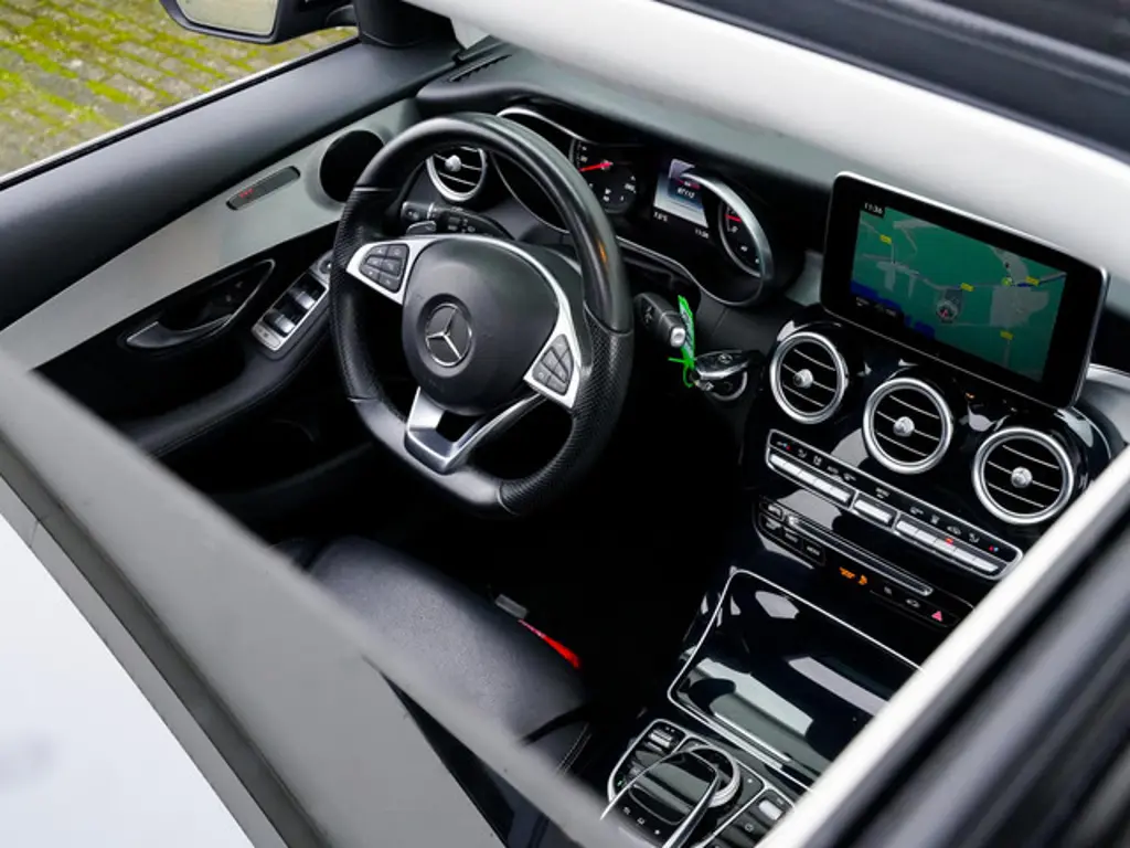 Mercedes-Benz GLC 2