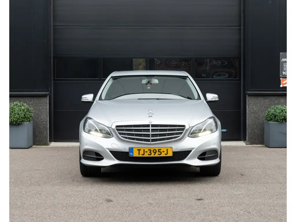 Mercedes-Benz E-Klasse 2