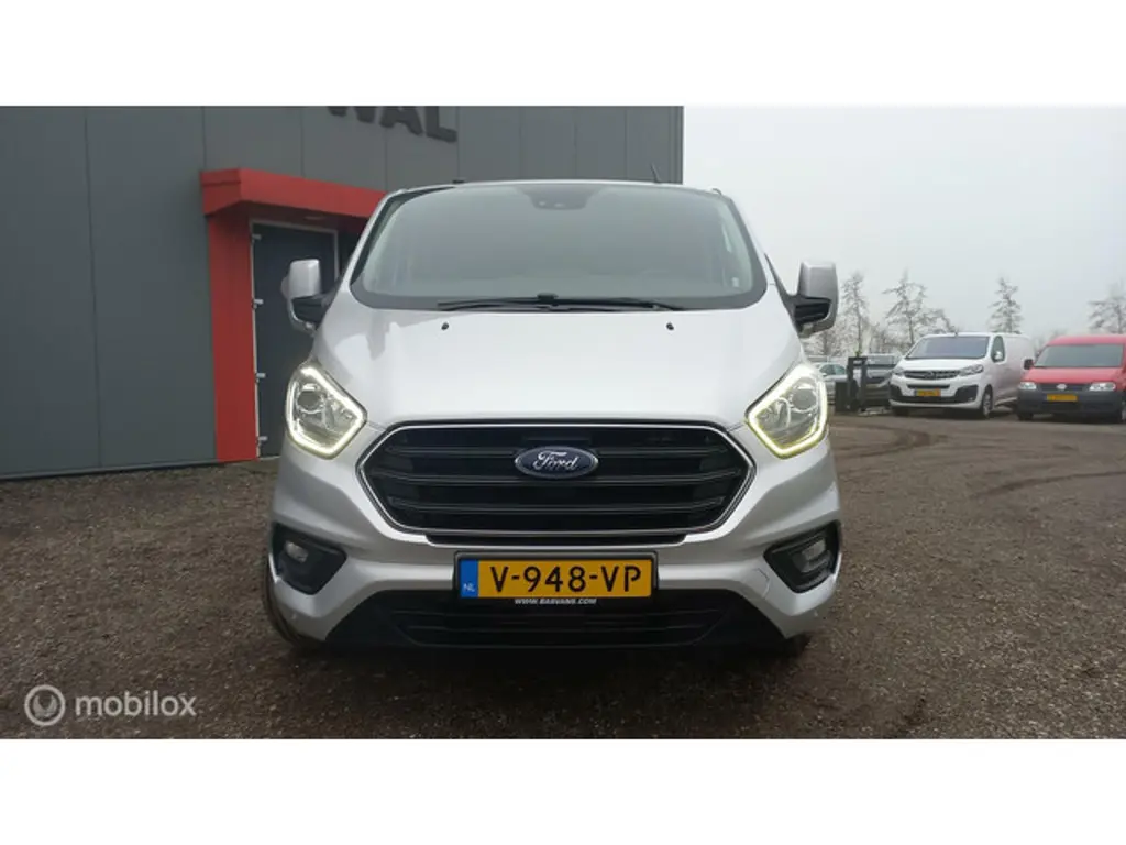 Ford Transit Custom 3