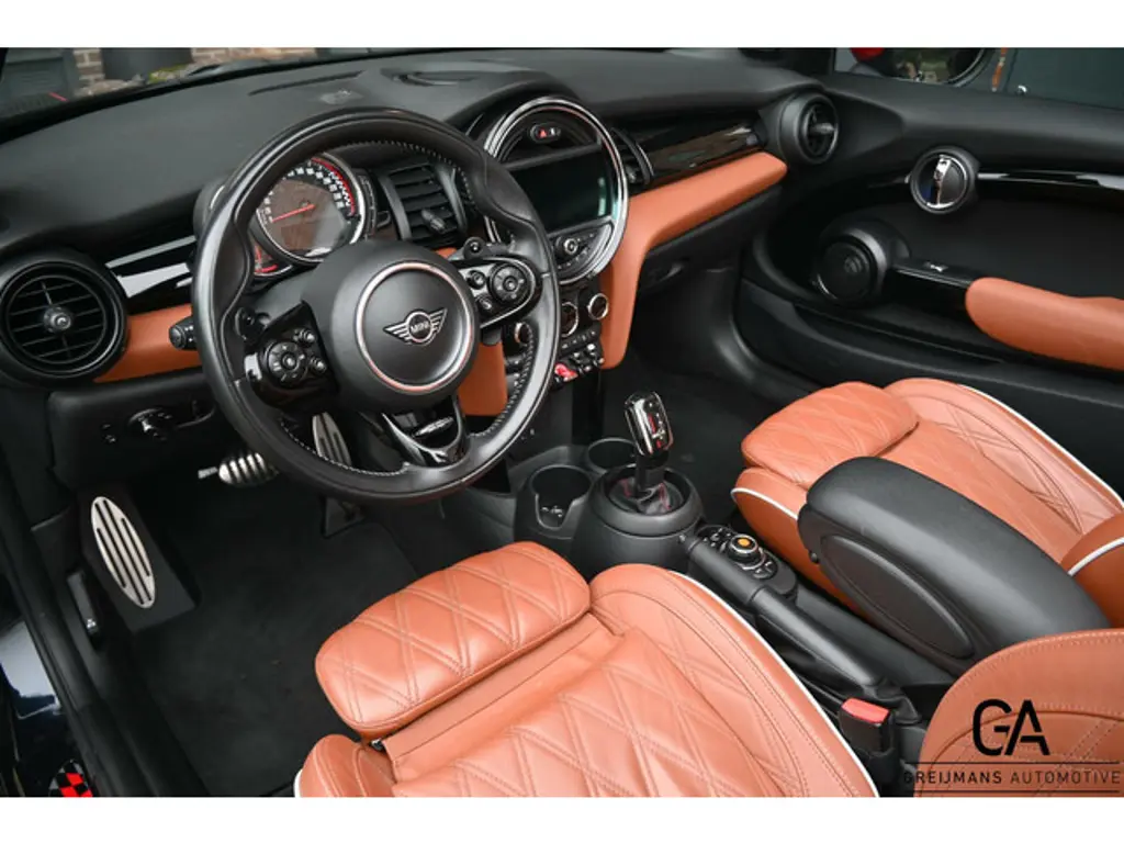 MINI Cabrio 3