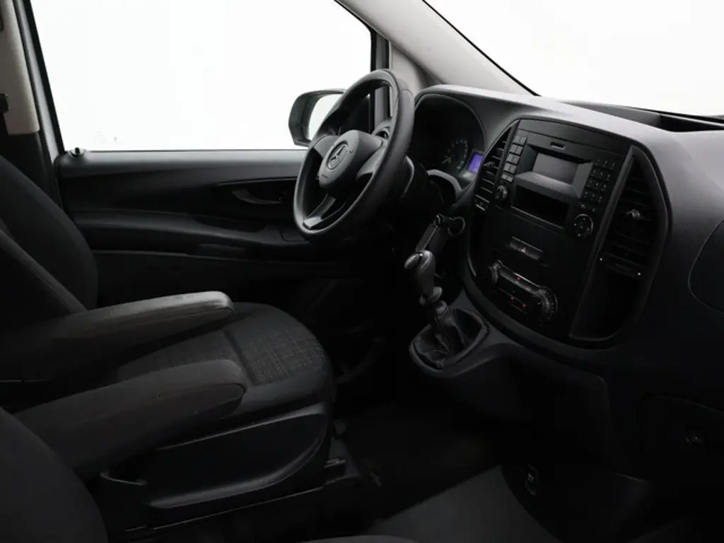 Mercedes-Benz Vito 3
