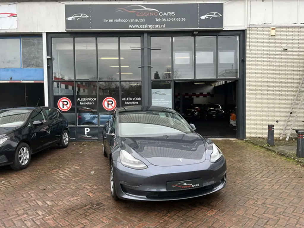 Tesla Model 3 3