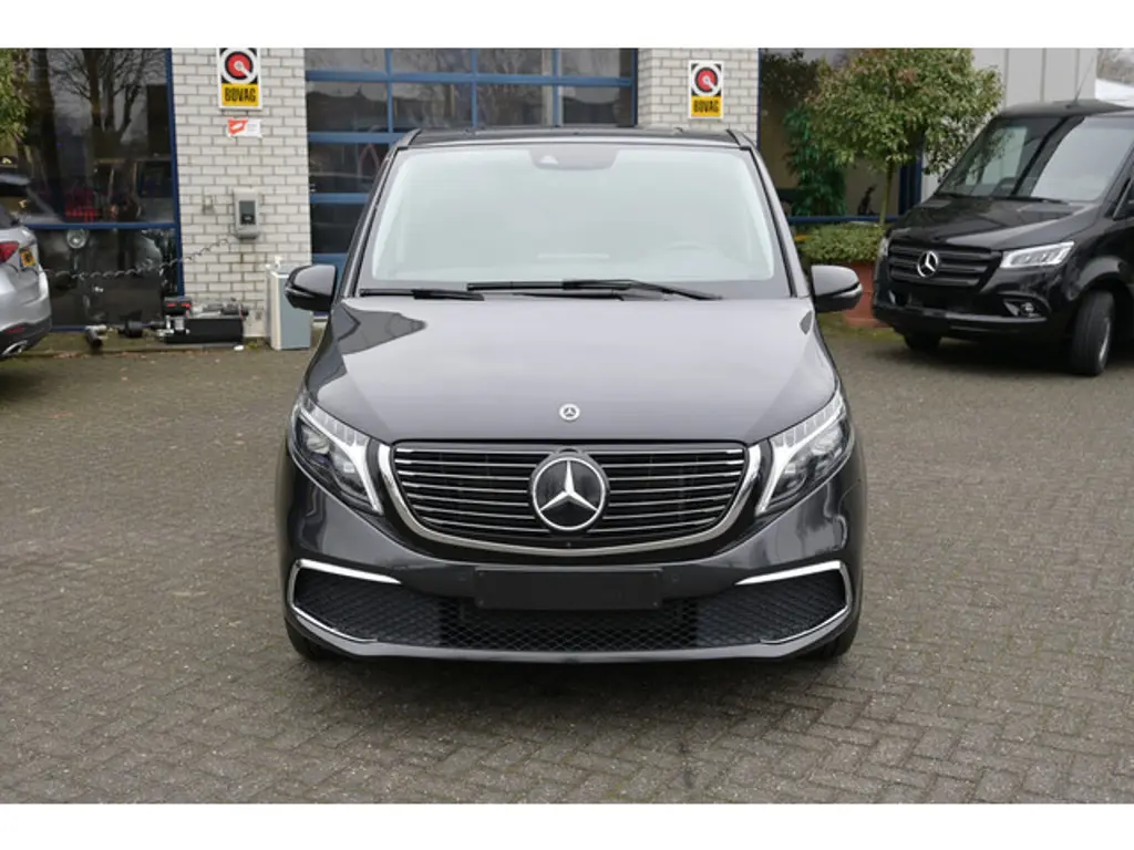 Mercedes-Benz EQV 2