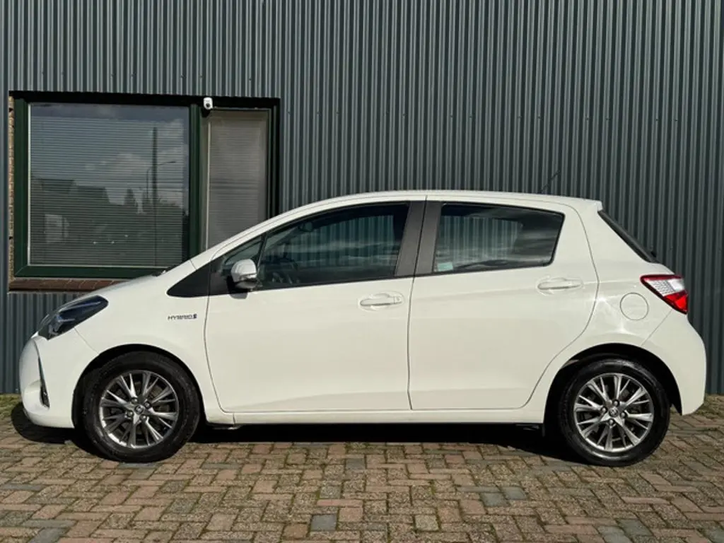 Toyota Yaris 2