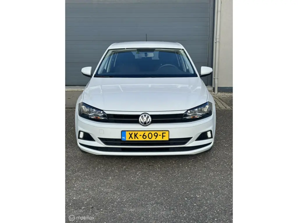 Volkswagen Polo 2