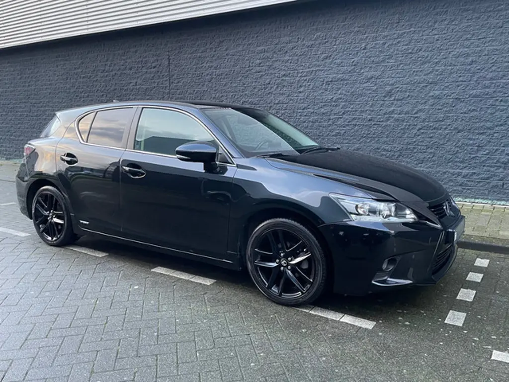 Lexus CT 2
