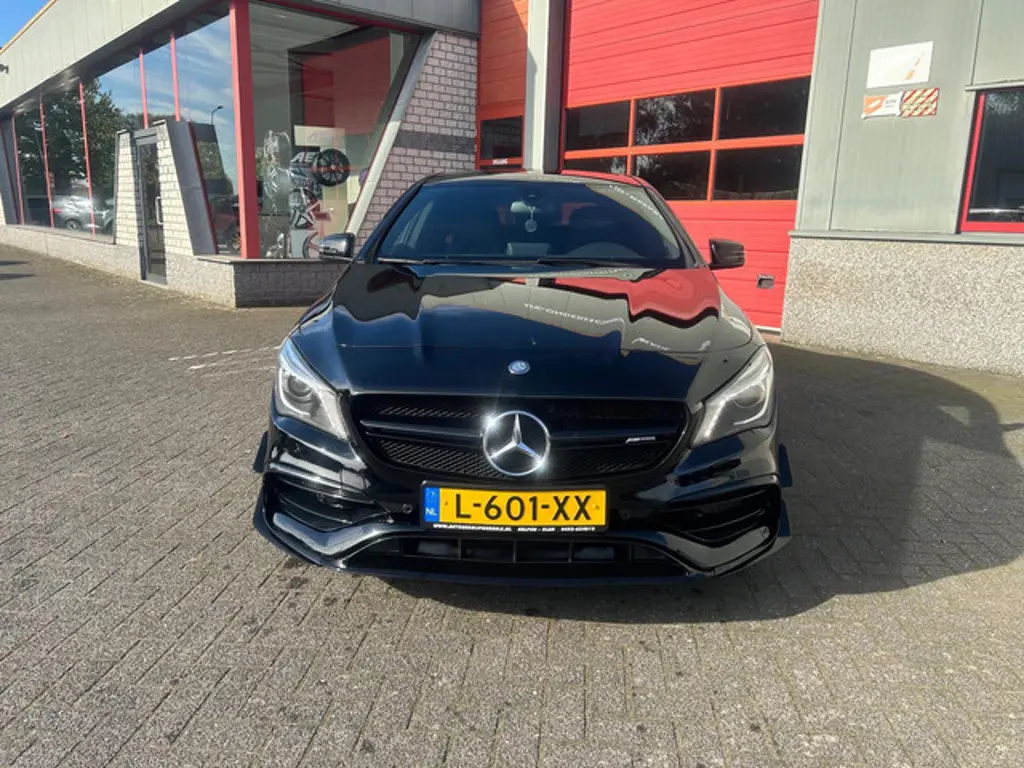 Mercedes-Benz CLA 2