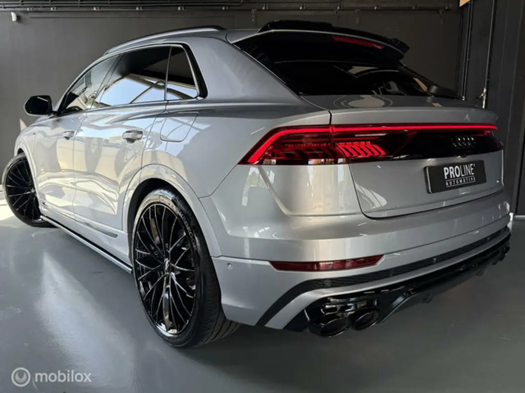 Audi Q8 2