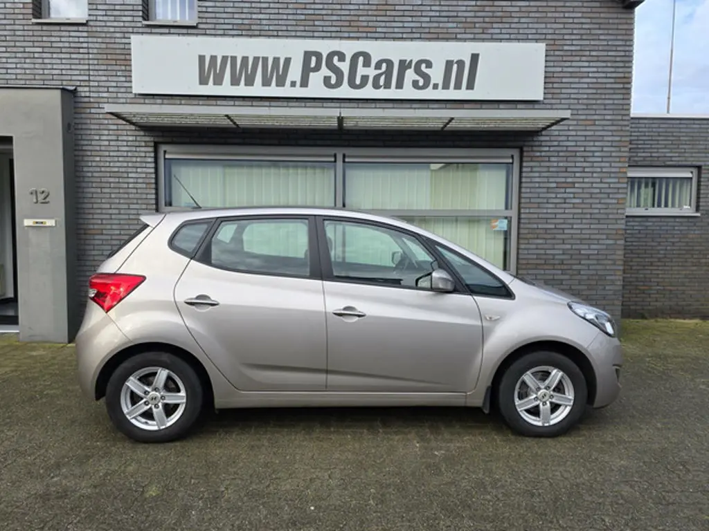 Hyundai ix20 3
