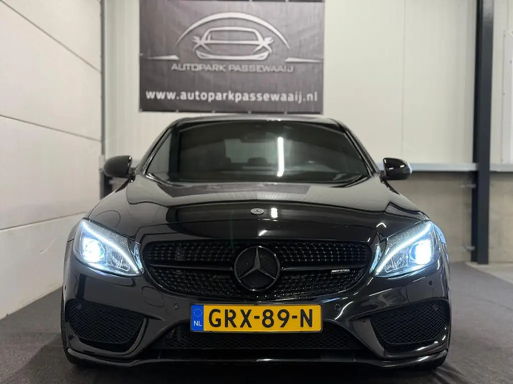 Mercedes-Benz C-Klasse 2