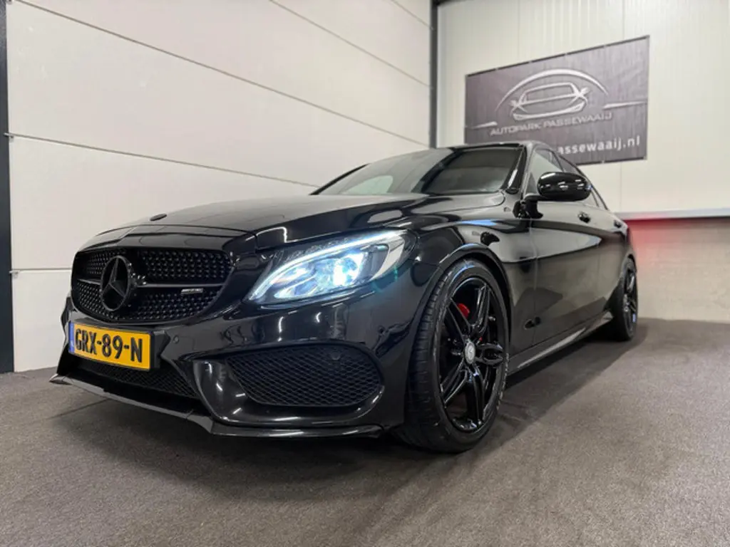 Mercedes-Benz C-Klasse 3