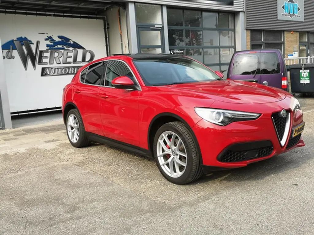 Alfa Romeo Stelvio 3