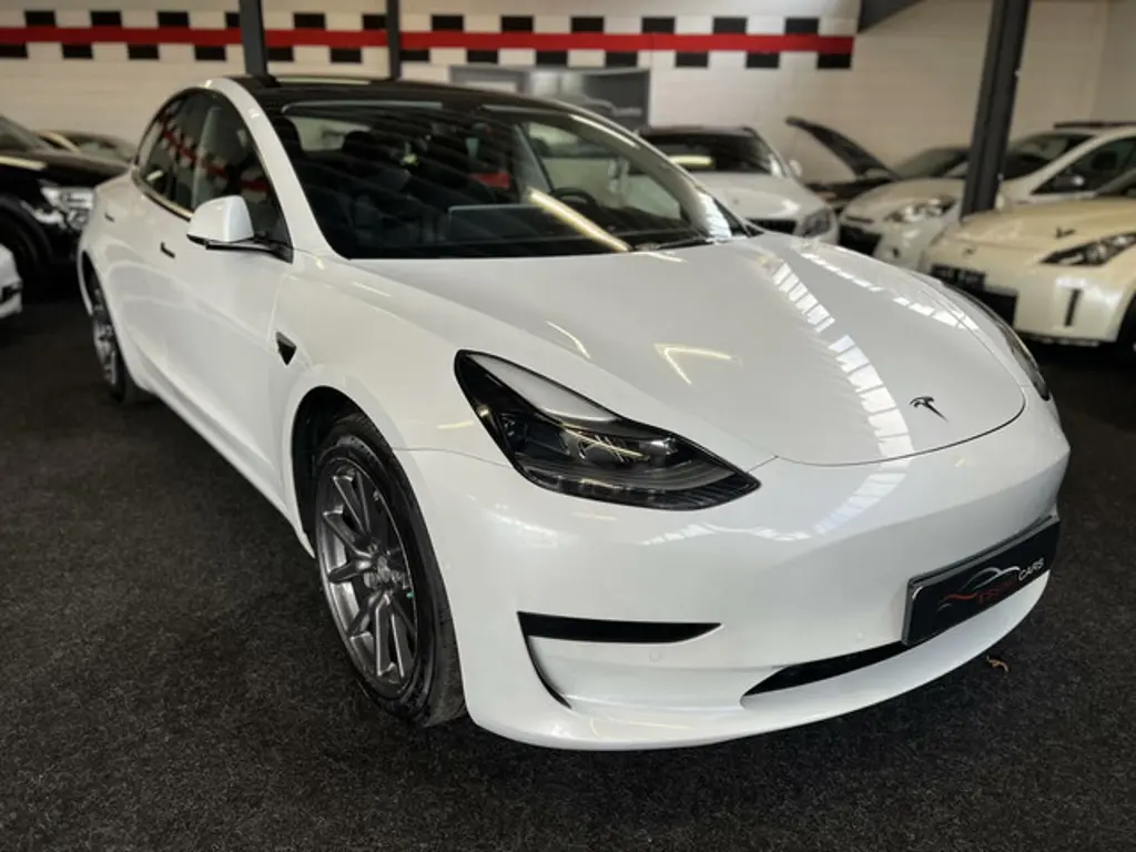 Tesla Model 3 3