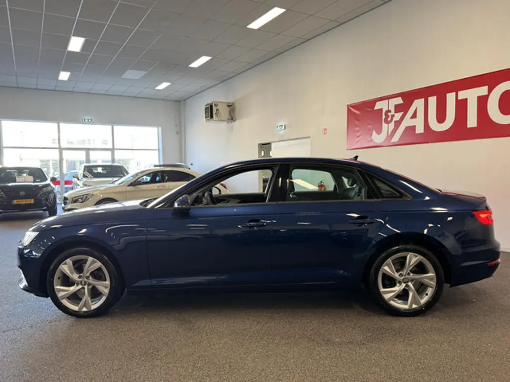 Audi A4 2