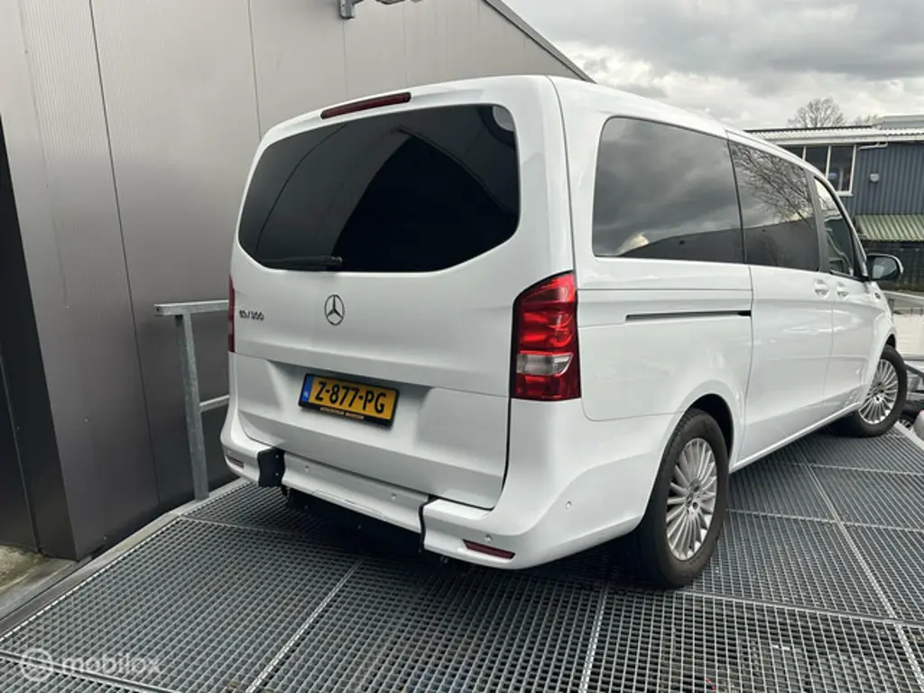 Mercedes-Benz EQV 2